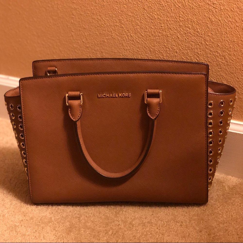 Michael Kors NWOT Selma Grommet Satchel